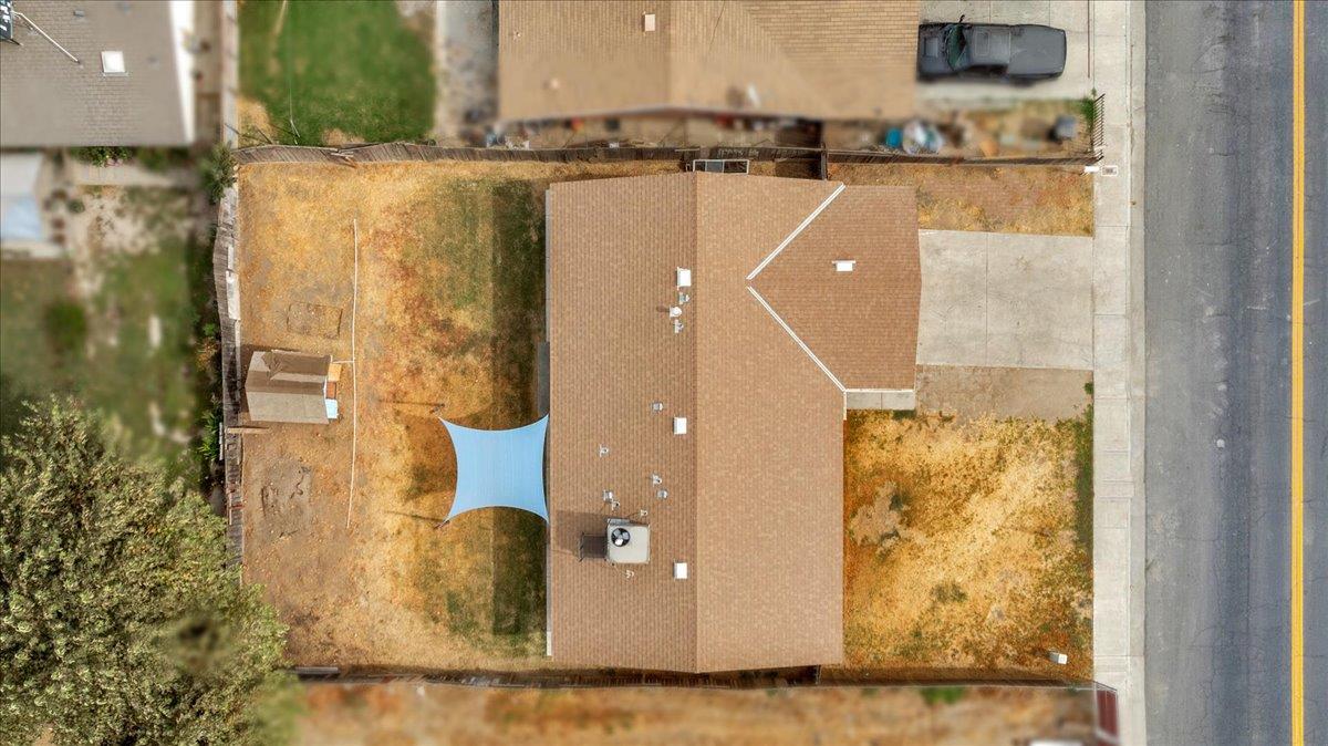 Detail Gallery Image 7 of 35 For 1346 Davis St, Hanford,  CA 93230 - 3 Beds | 2 Baths