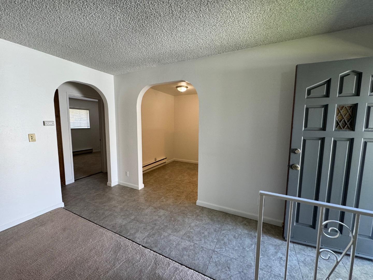 Detail Gallery Image 8 of 9 For 1261 Juniper Dr #12,  Gilroy,  CA 95020 - 2 Beds | 1 Baths