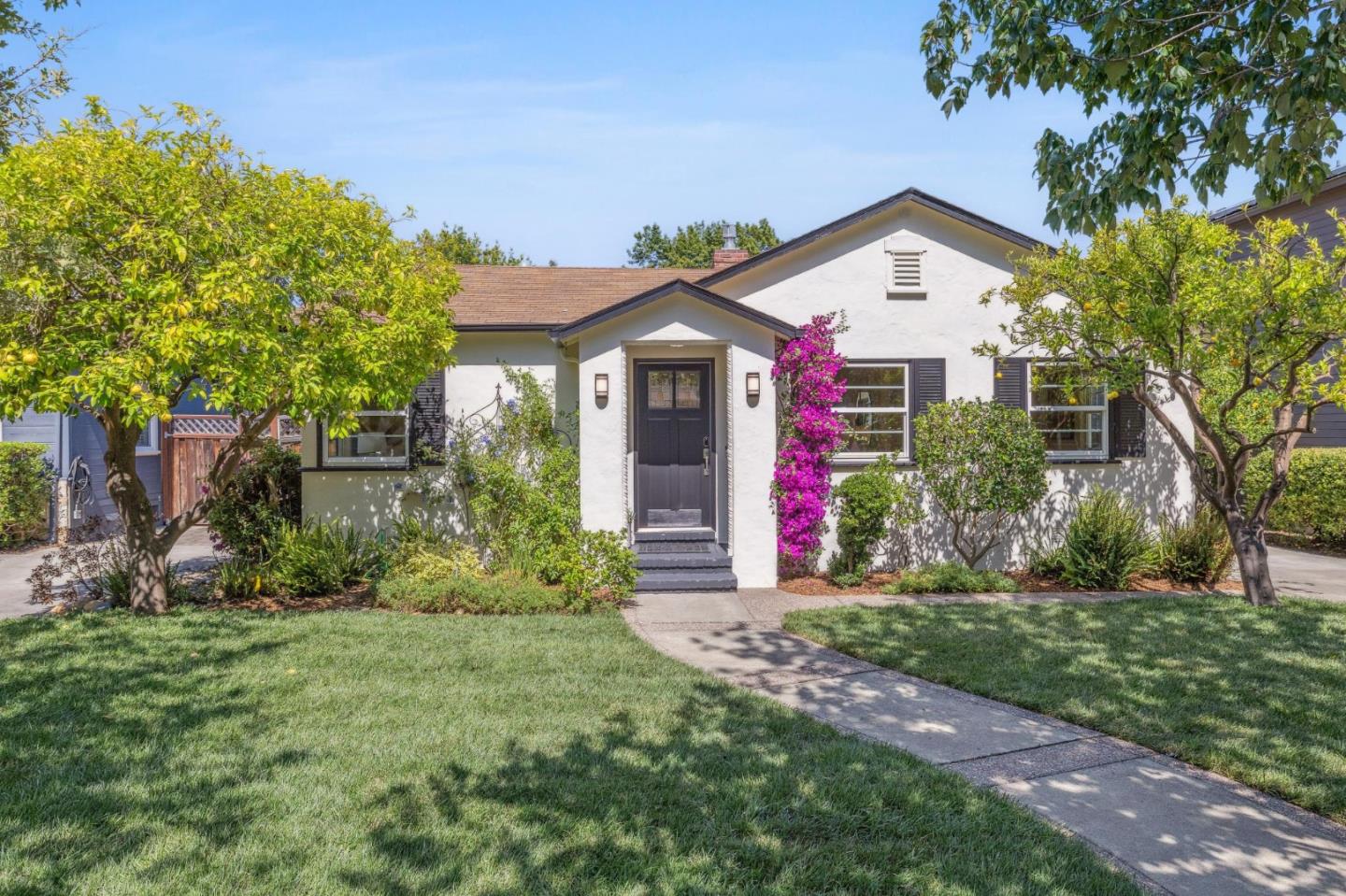 Detail Gallery Image 1 of 1 For 1027 Menlo Oaks Dr, Menlo Park,  CA 94025 - 3 Beds | 2 Baths