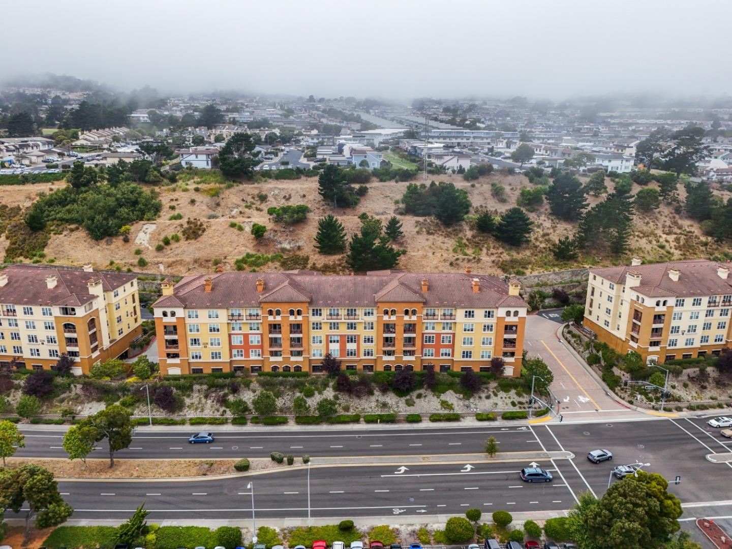 Detail Gallery Image 48 of 70 For 2220 Gellert Blvd #4105,  South San Francisco,  CA 94080 - 3 Beds | 2 Baths