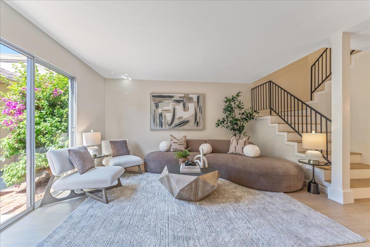 Detail Gallery Image 1 of 1 For 3145 Loma Verde Dr #13,  San Jose,  CA 95117 - 3 Beds | 2/1 Baths