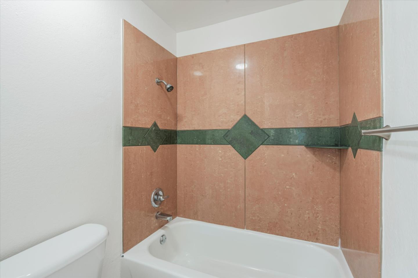 Detail Gallery Image 25 of 30 For 1000 Evergreen Ter #1315,  San Pablo,  CA 94806 - 2 Beds | 2 Baths