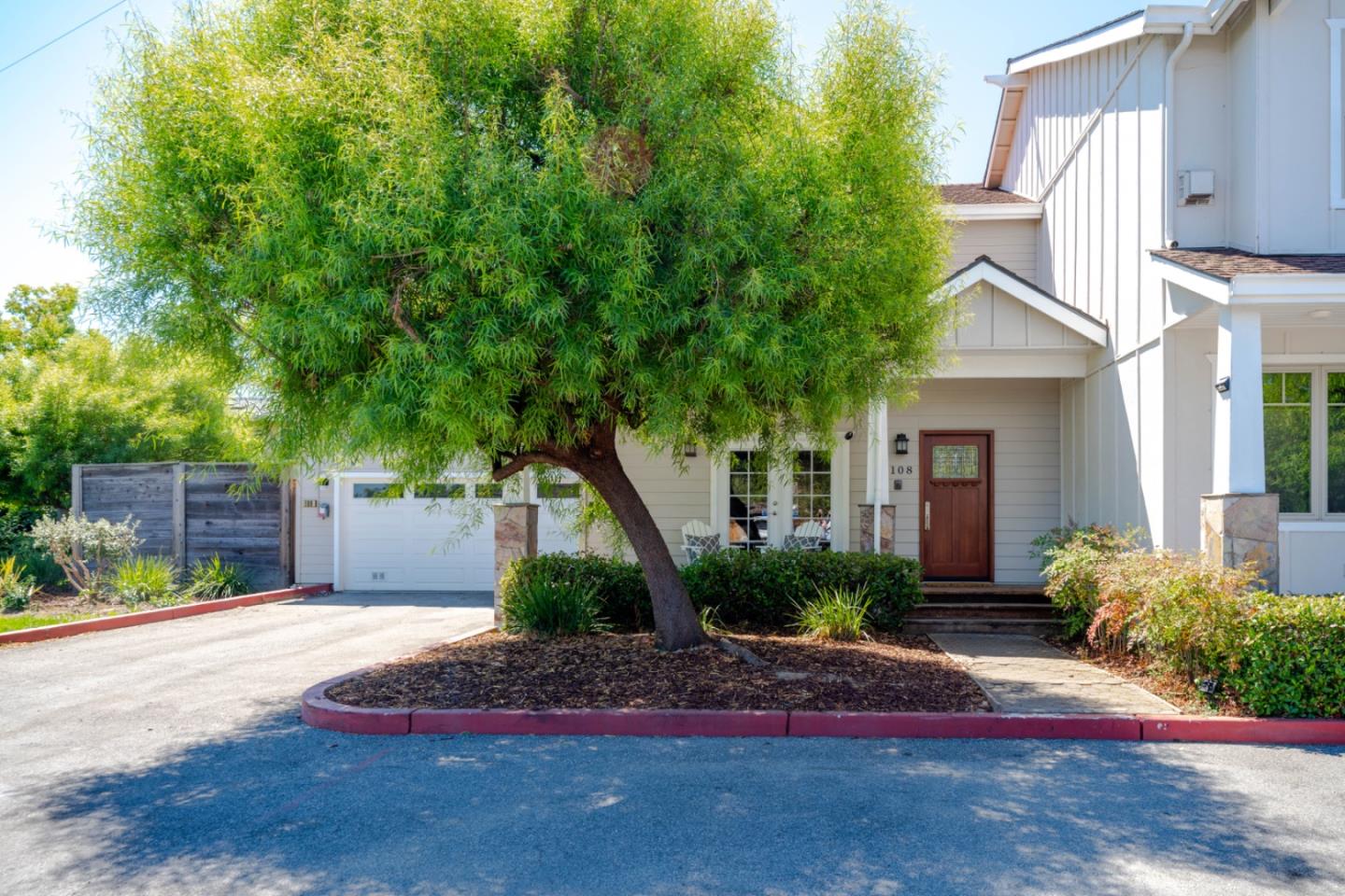 Detail Gallery Image 1 of 26 For 108 Bungalow Ter, Los Gatos,  CA 95032 - 4 Beds | 2/1 Baths