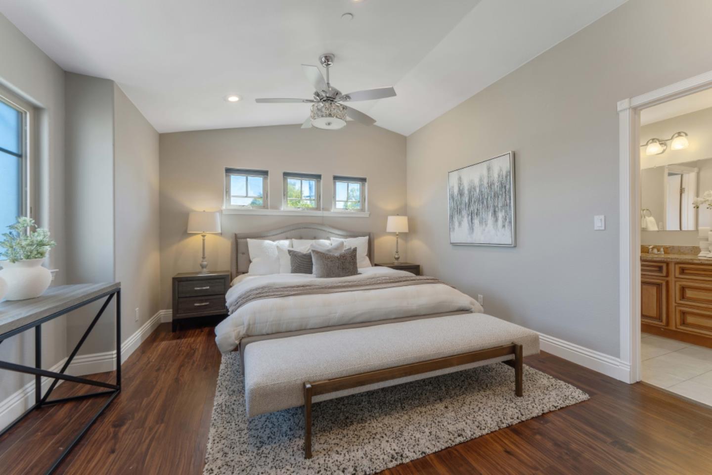 Detail Gallery Image 12 of 26 For 108 Bungalow Ter, Los Gatos,  CA 95032 - 4 Beds | 2/1 Baths