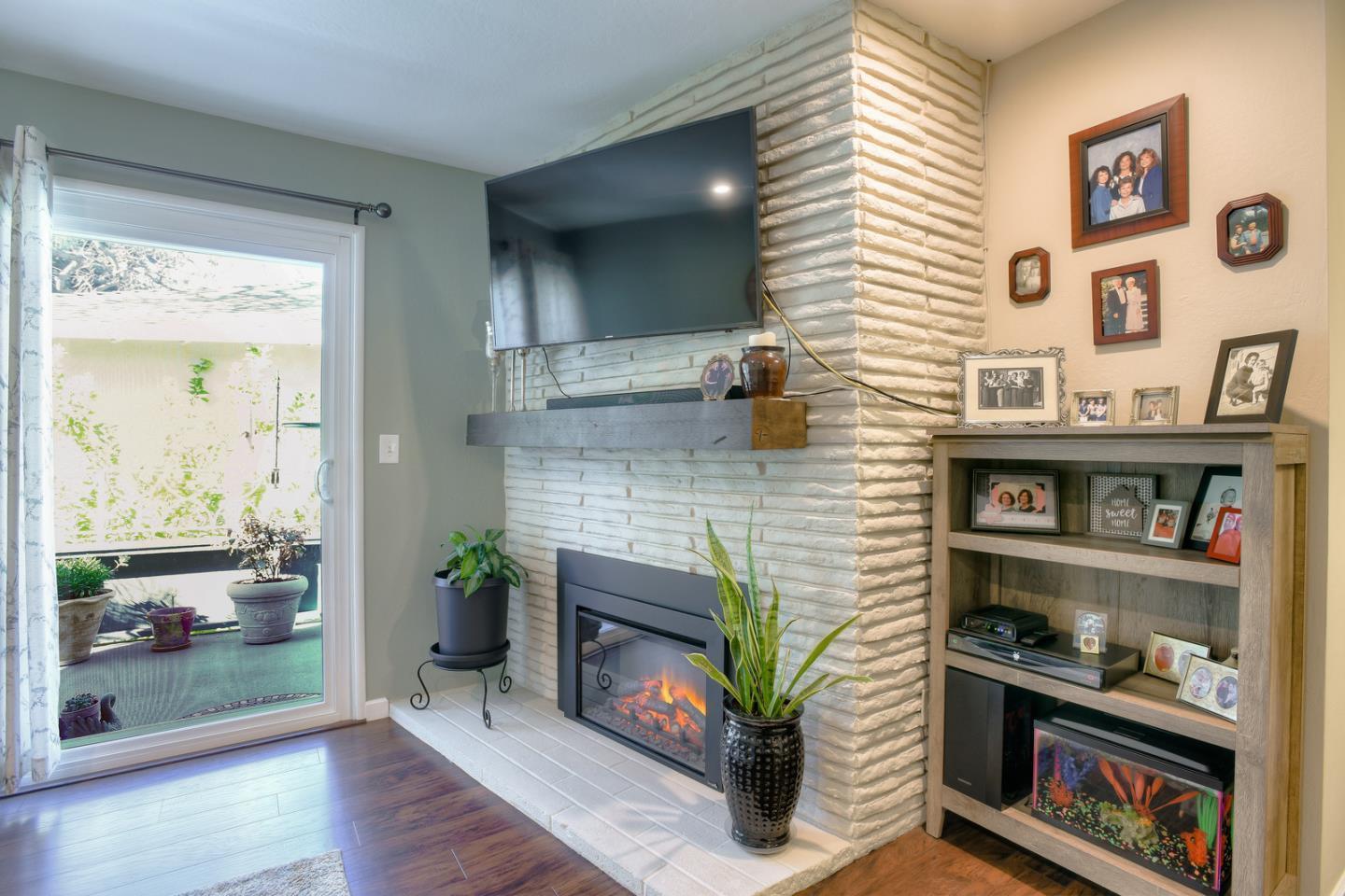 Detail Gallery Image 7 of 17 For 1240 Woodside Rd #15,  Redwood City,  CA 94061 - 2 Beds | 2 Baths