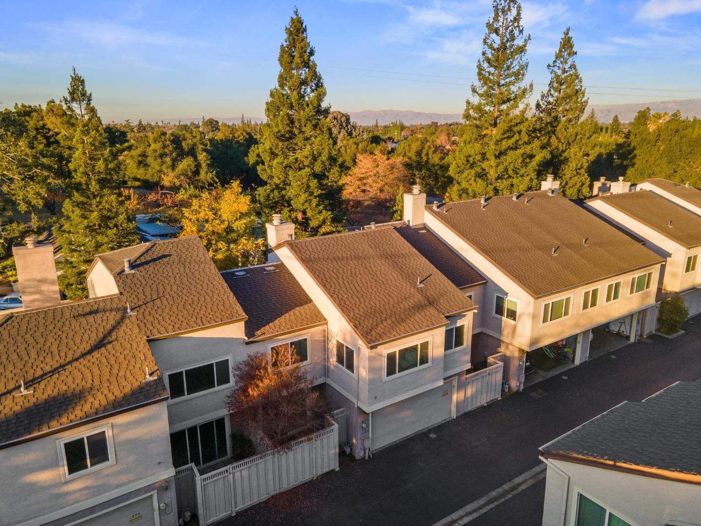 Detail Gallery Image 24 of 40 For 1987 Las Encinas Ct, Los Gatos,  CA 95032 - 3 Beds | 2/1 Baths