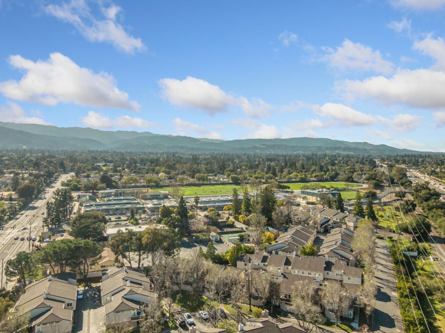 Detail Gallery Image 26 of 40 For 1987 Las Encinas Ct, Los Gatos,  CA 95032 - 3 Beds | 2/1 Baths