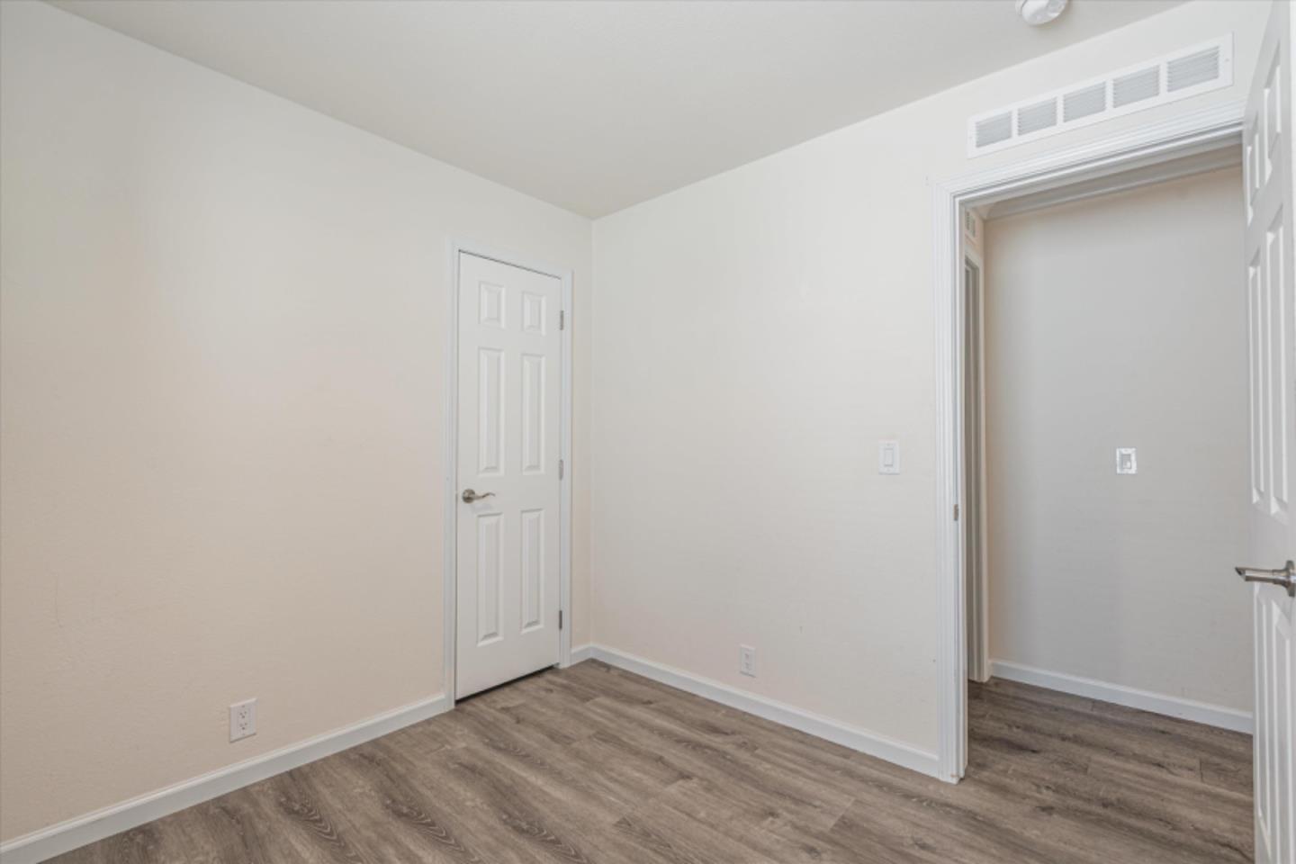 Detail Gallery Image 26 of 38 For 3015 E Bayshore Rd #206,  Redwood City,  CA 94063 - 3 Beds | 2 Baths