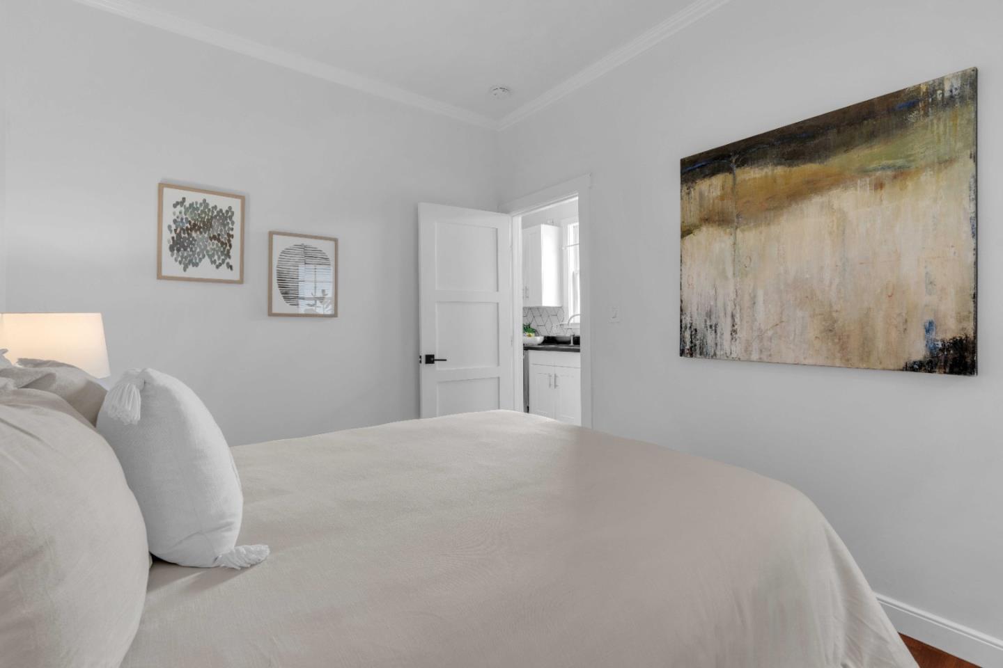 Detail Gallery Image 13 of 42 For 103 Edinburgh St, San Francisco,  CA 94112 - 3 Beds | 2 Baths