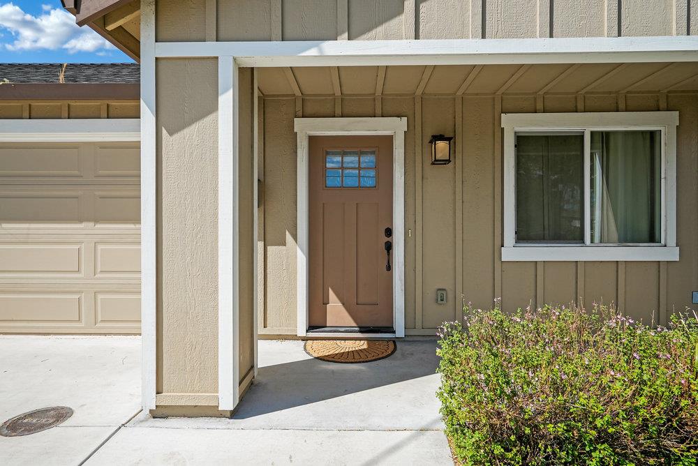 Detail Gallery Image 2 of 23 For 120 Santa Ana Rd, Hollister,  CA 95023 - 3 Beds | 2 Baths