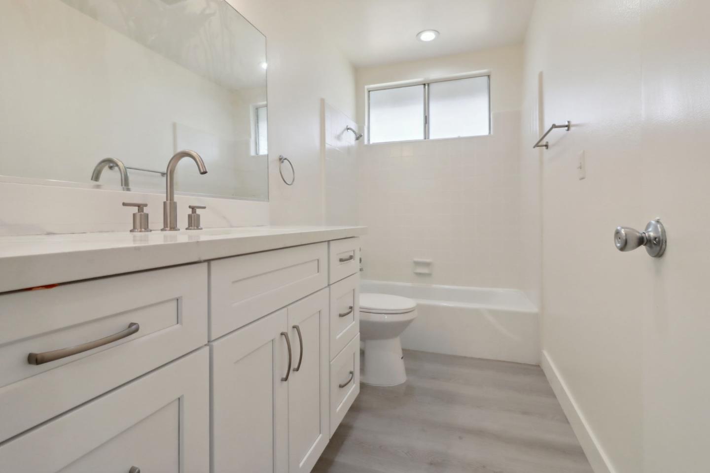 Detail Gallery Image 17 of 25 For 1032 E Juanita Ave, Glendora,  CA 91740 - 4 Beds | 2 Baths