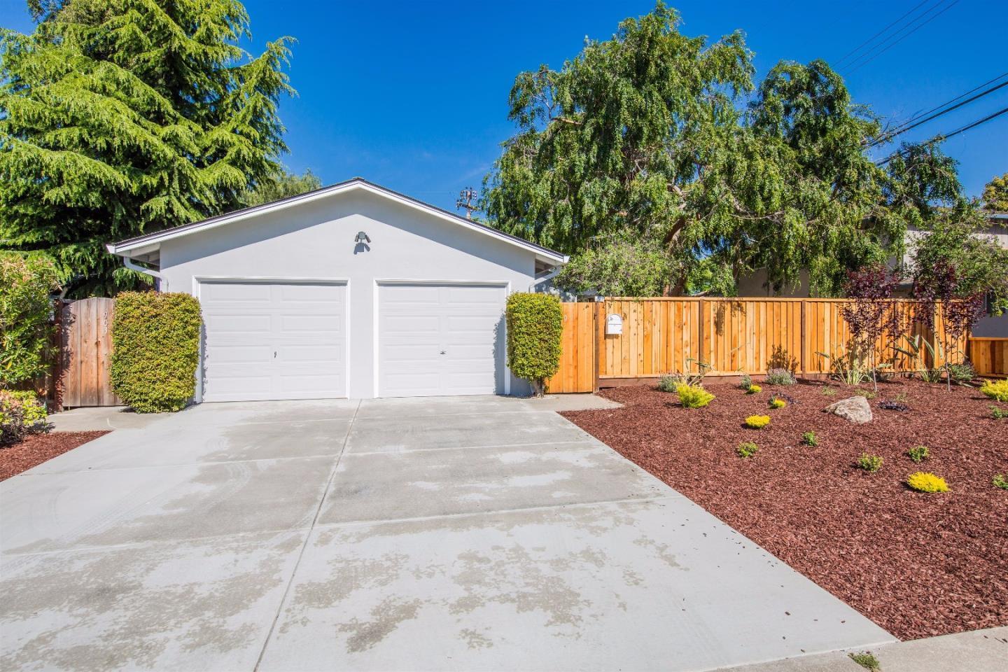 Detail Gallery Image 1 of 12 For 901 Bing Dr, Santa Clara,  CA 95051 - 2 Beds | 1 Baths