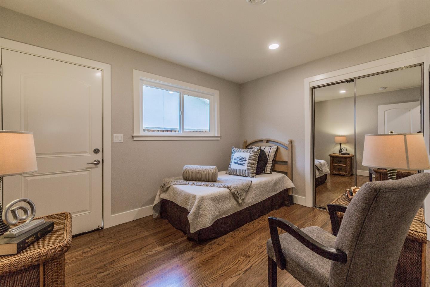 Detail Gallery Image 10 of 12 For 901 Bing Dr, Santa Clara,  CA 95051 - 2 Beds | 1 Baths