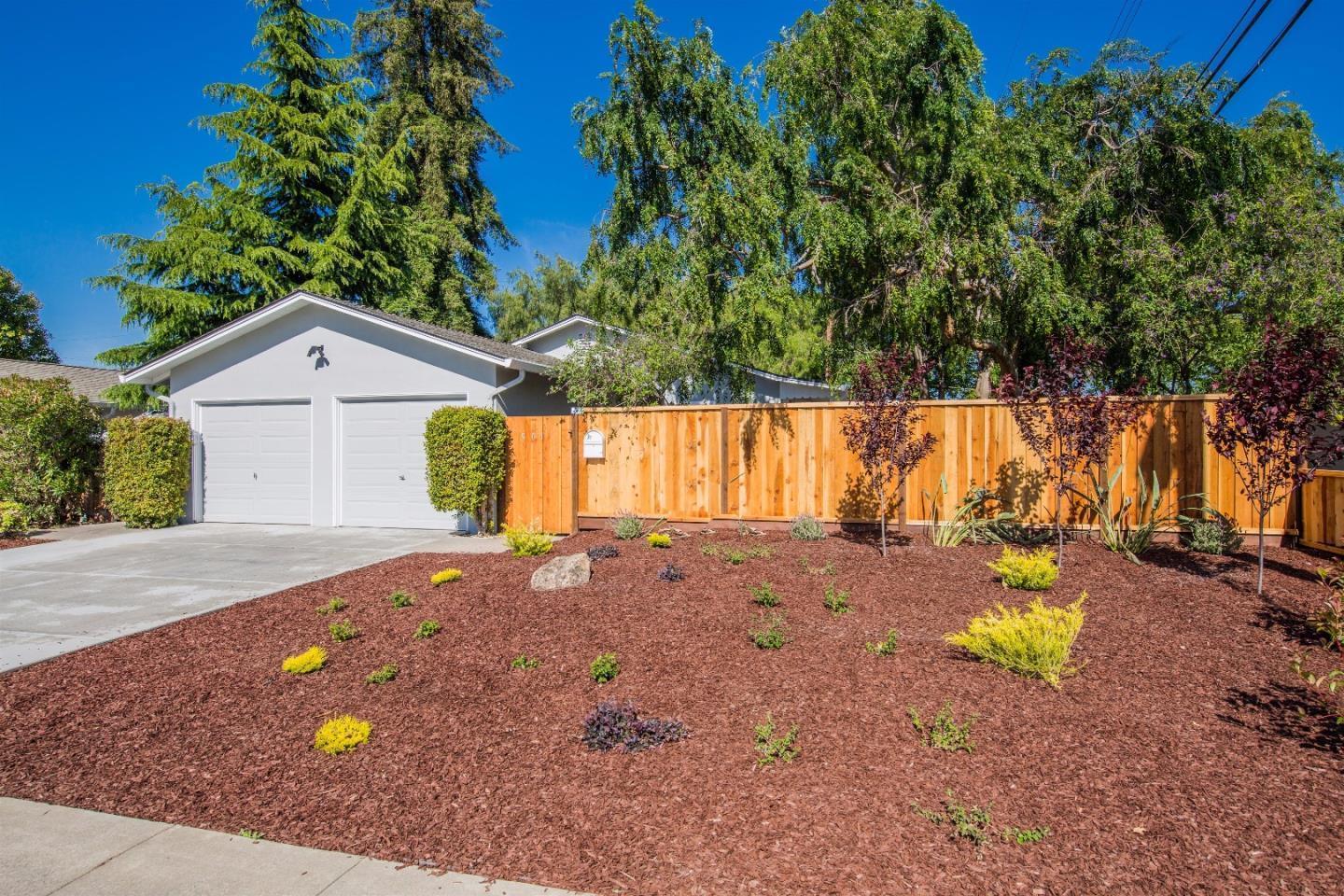 Detail Gallery Image 2 of 12 For 901 Bing Dr, Santa Clara,  CA 95051 - 2 Beds | 1 Baths