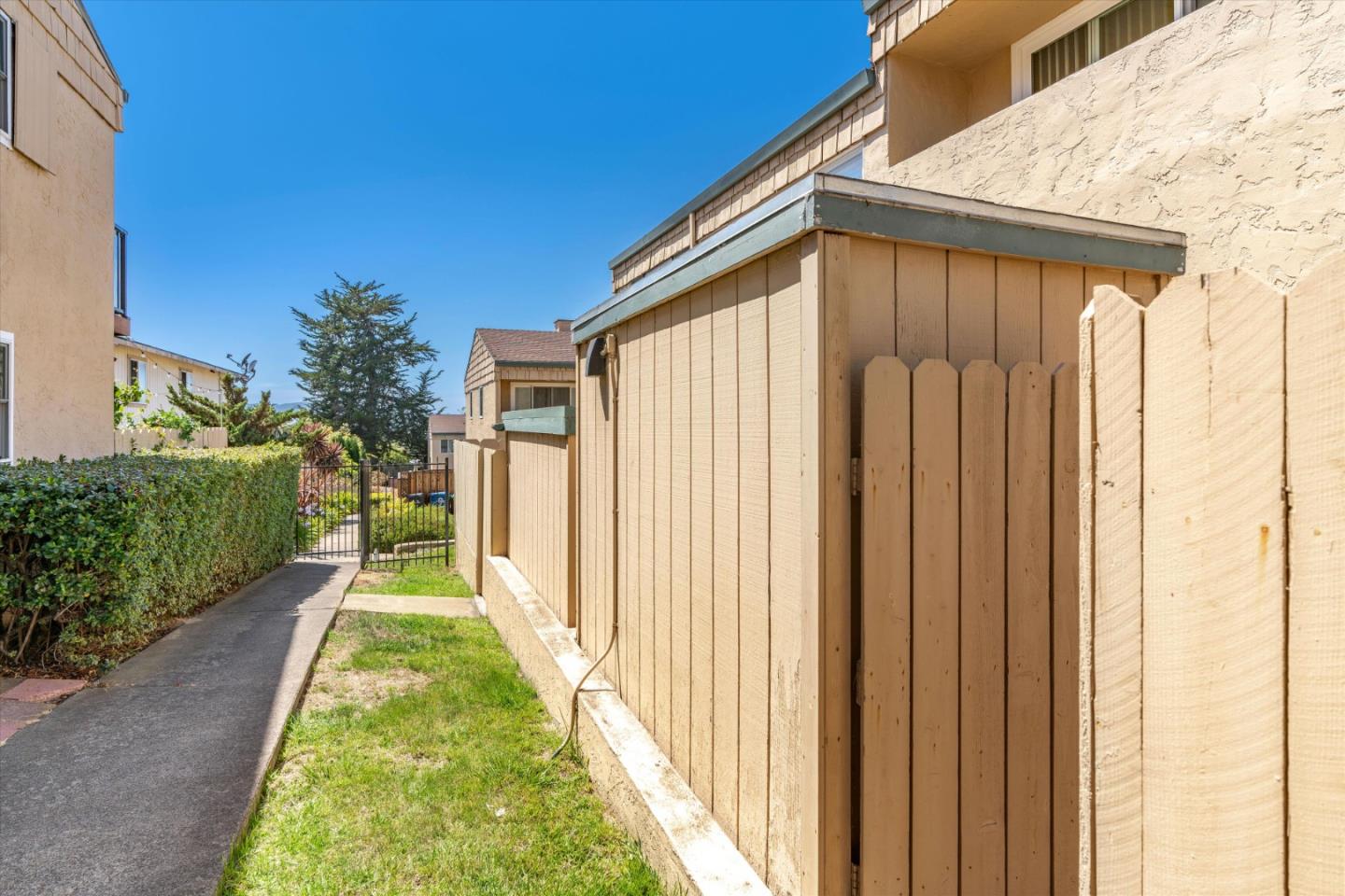 Detail Gallery Image 32 of 35 For 1204 Trinity Ave., Seaside,  CA 93955 - 2 Beds | 1/1 Baths