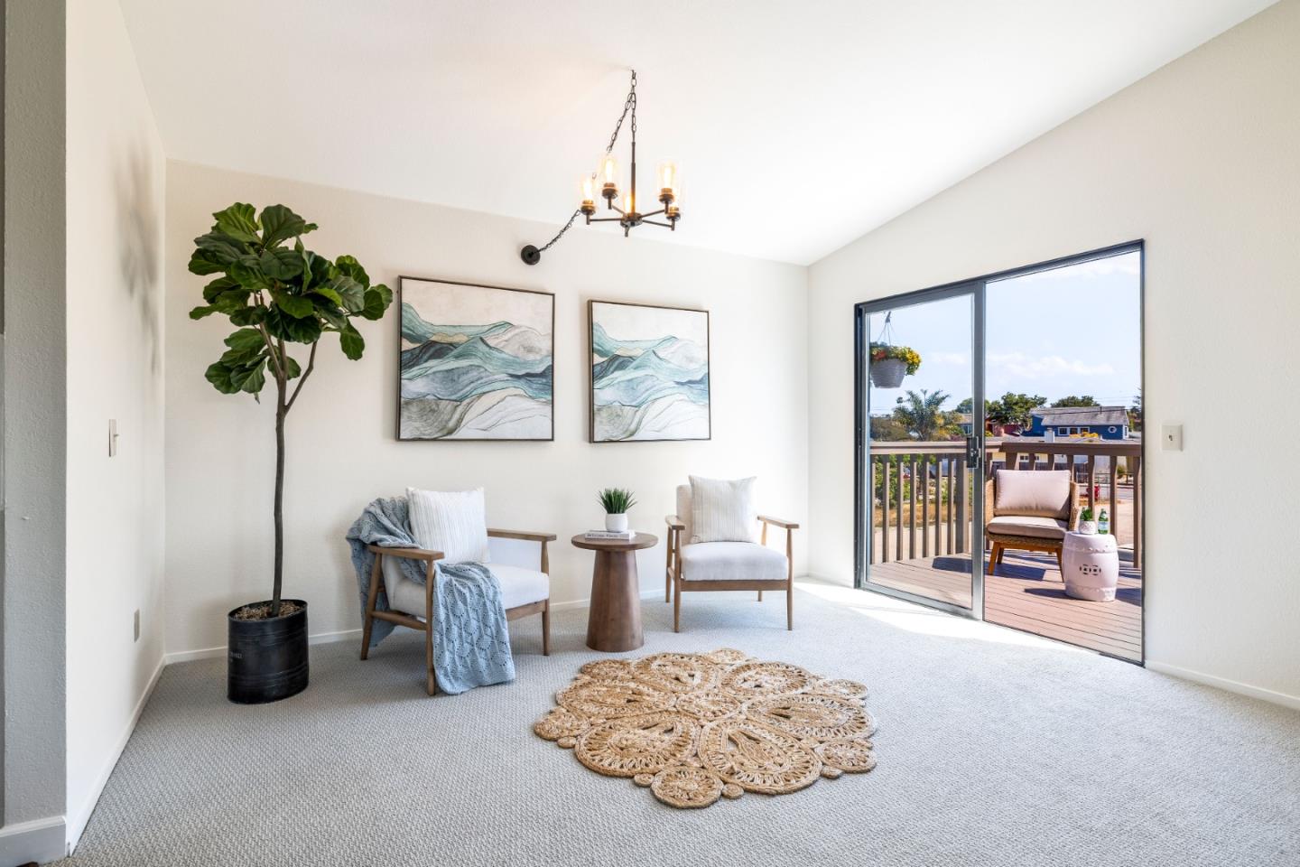 Detail Gallery Image 4 of 16 For 2217 Spencer Ct, Santa Cruz,  CA 95062 - 3 Beds | 2 Baths