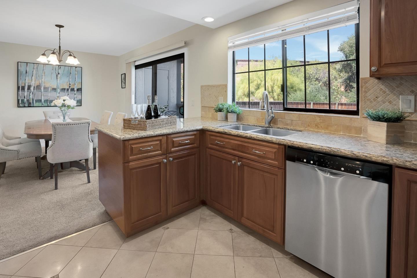 Detail Gallery Image 14 of 27 For 726 Duncanville Ct, Campbell,  CA 95008 - 2 Beds | 2/1 Baths