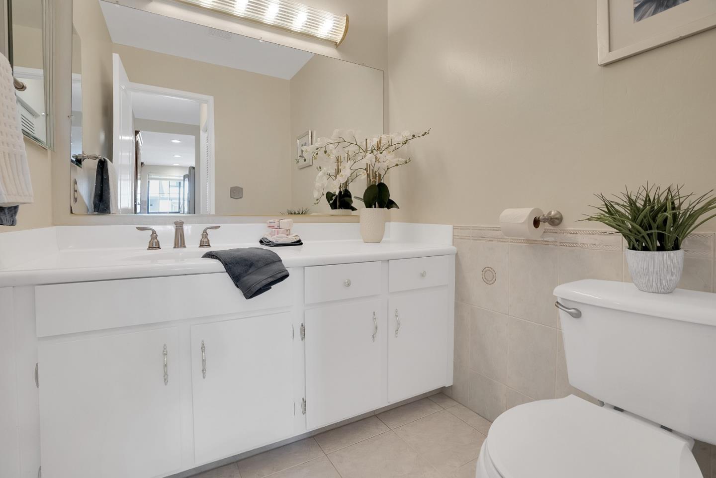 Detail Gallery Image 16 of 27 For 726 Duncanville Ct, Campbell,  CA 95008 - 2 Beds | 2/1 Baths