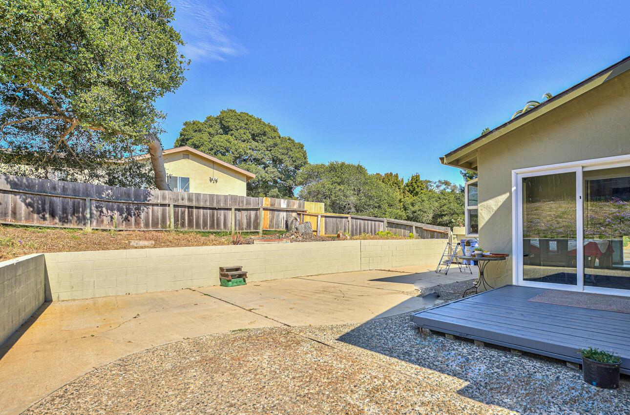 Detail Gallery Image 26 of 29 For 15645 Charter Oak Blvd, Salinas,  CA 93907 - 3 Beds | 2/1 Baths