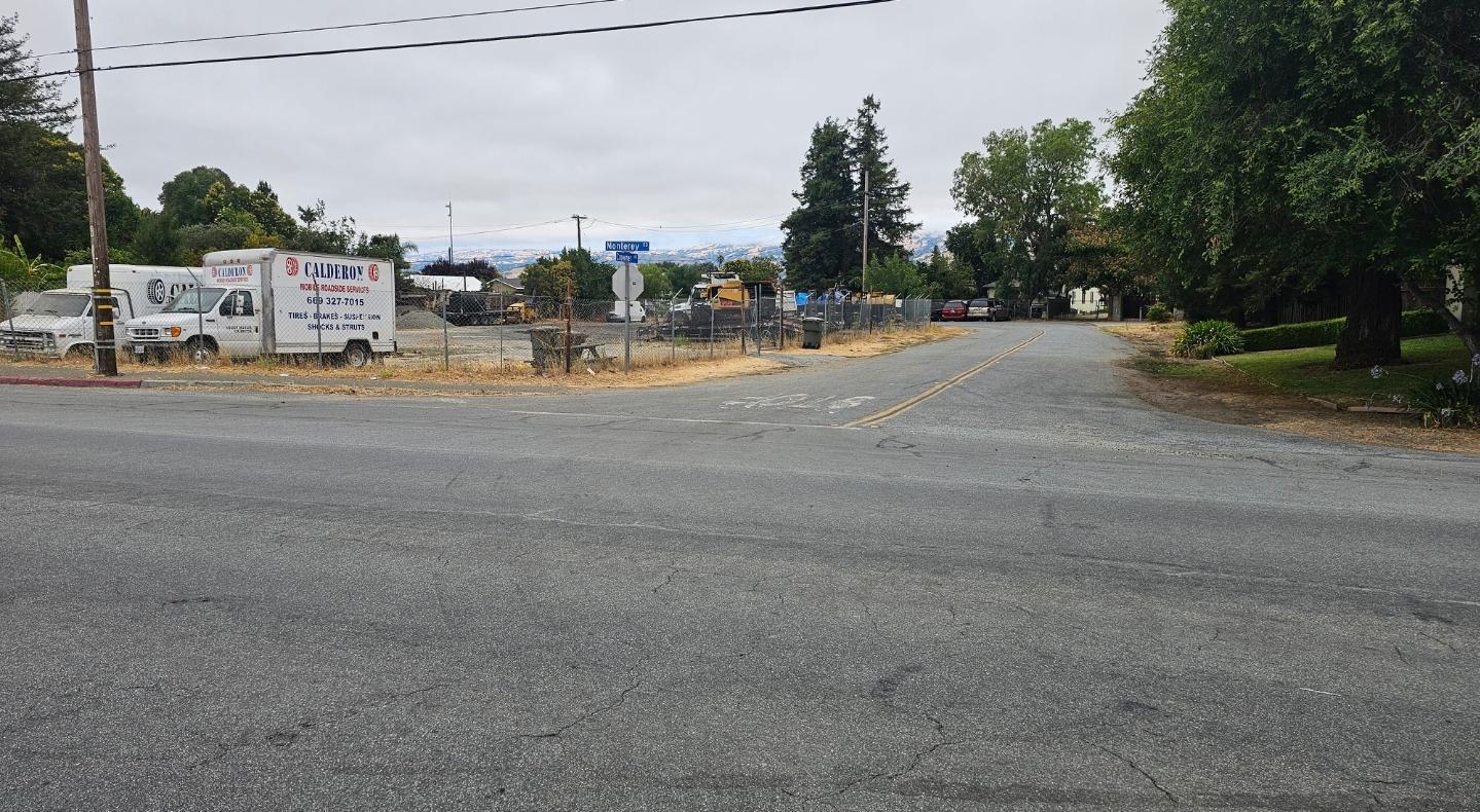 Detail Gallery Image 2 of 2 For 14430 Monterey Hwy, San Martin,  CA 95046 - – Beds | – Baths
