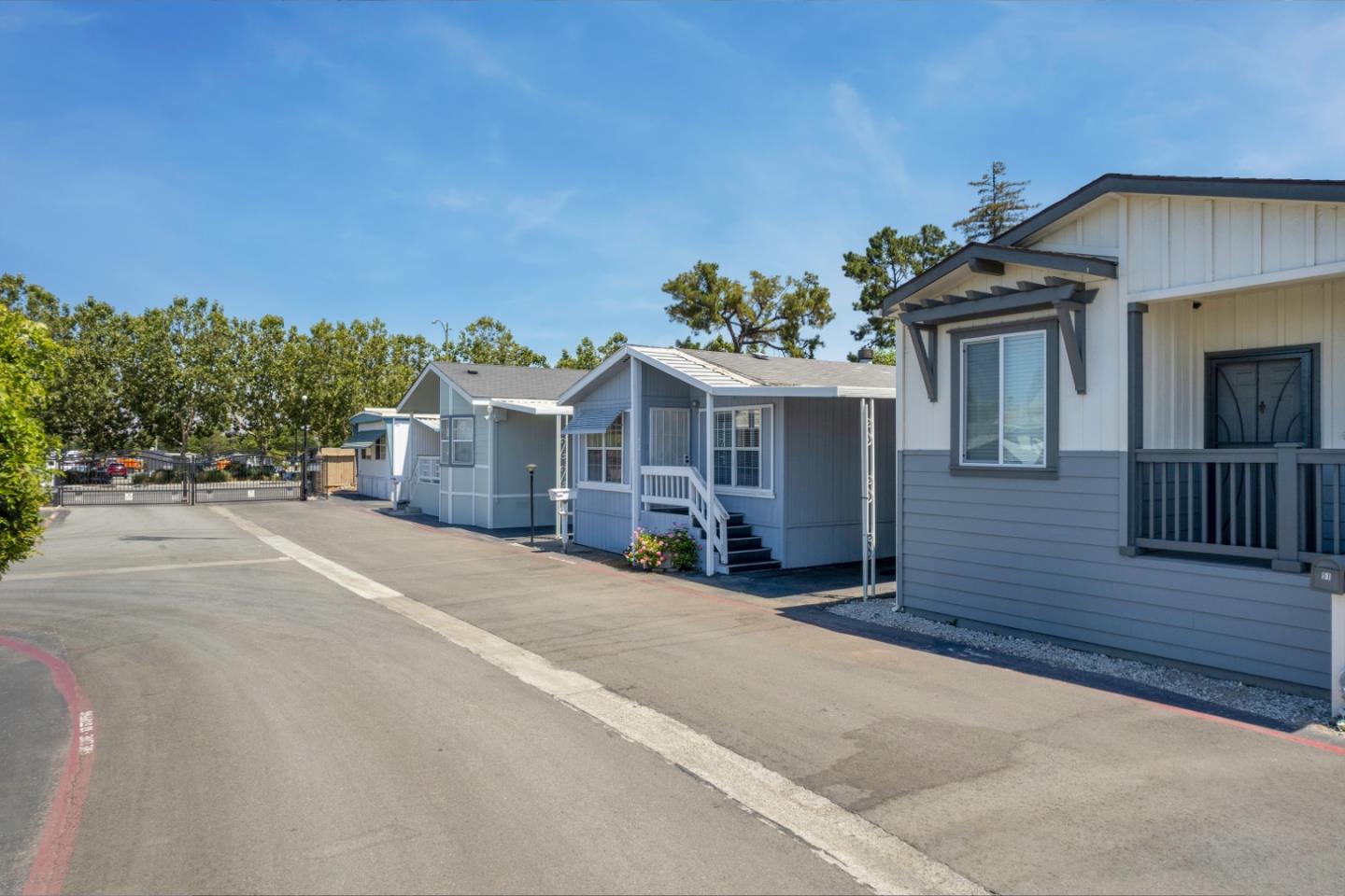 Detail Gallery Image 10 of 15 For 2135 Little Orchard #52,  San Jose,  CA 95125 - 2 Beds | 2 Baths