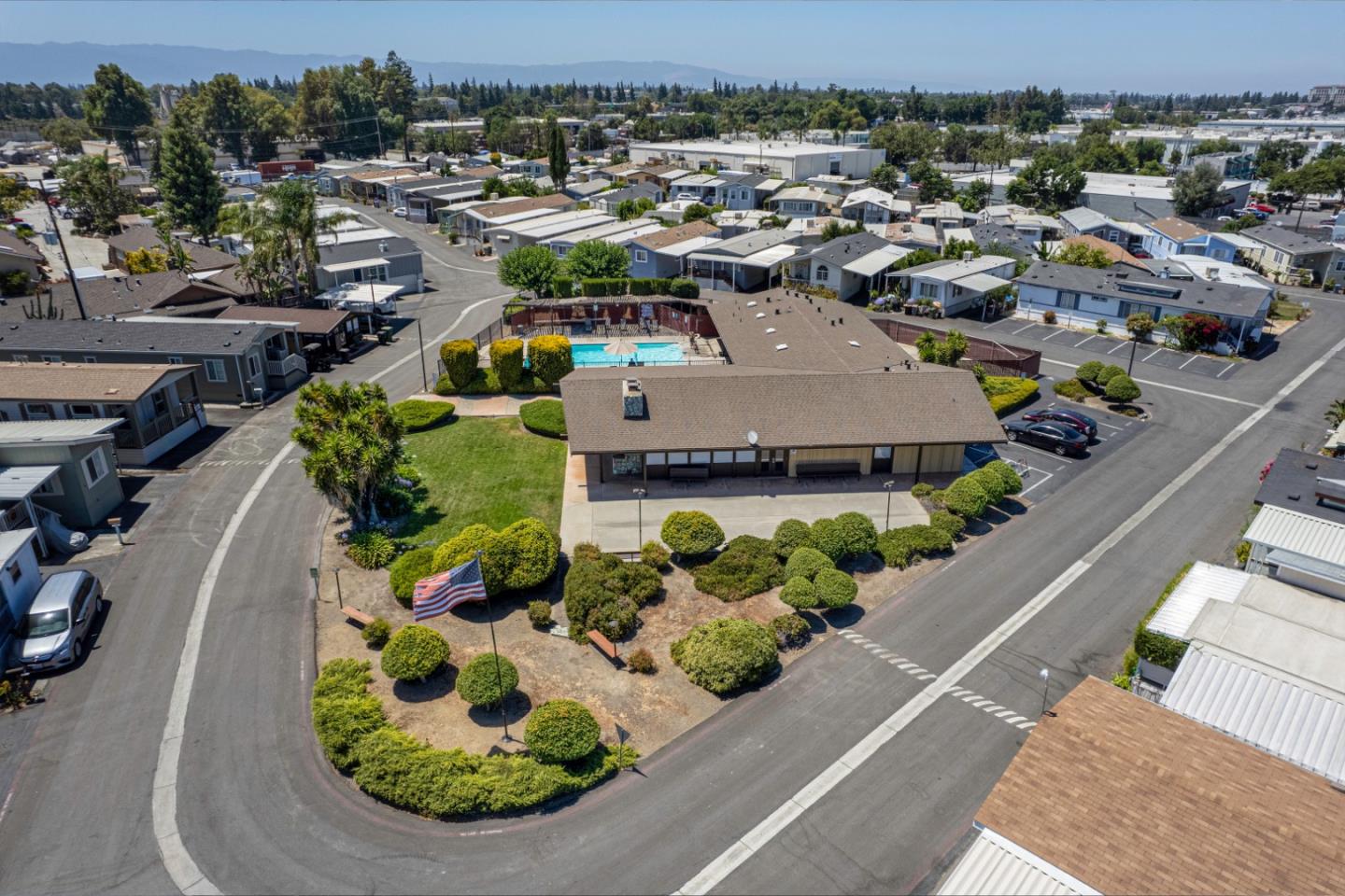 Detail Gallery Image 12 of 15 For 2135 Little Orchard #52,  San Jose,  CA 95125 - 2 Beds | 2 Baths