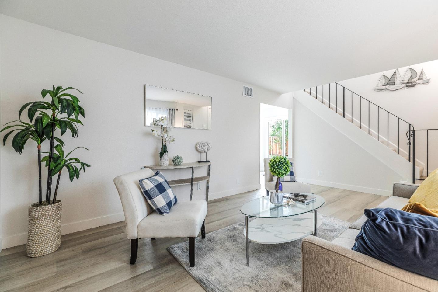 Detail Gallery Image 13 of 28 For 2494 Battaglia Cir, San Jose,  CA 95132 - 3 Beds | 1/1 Baths