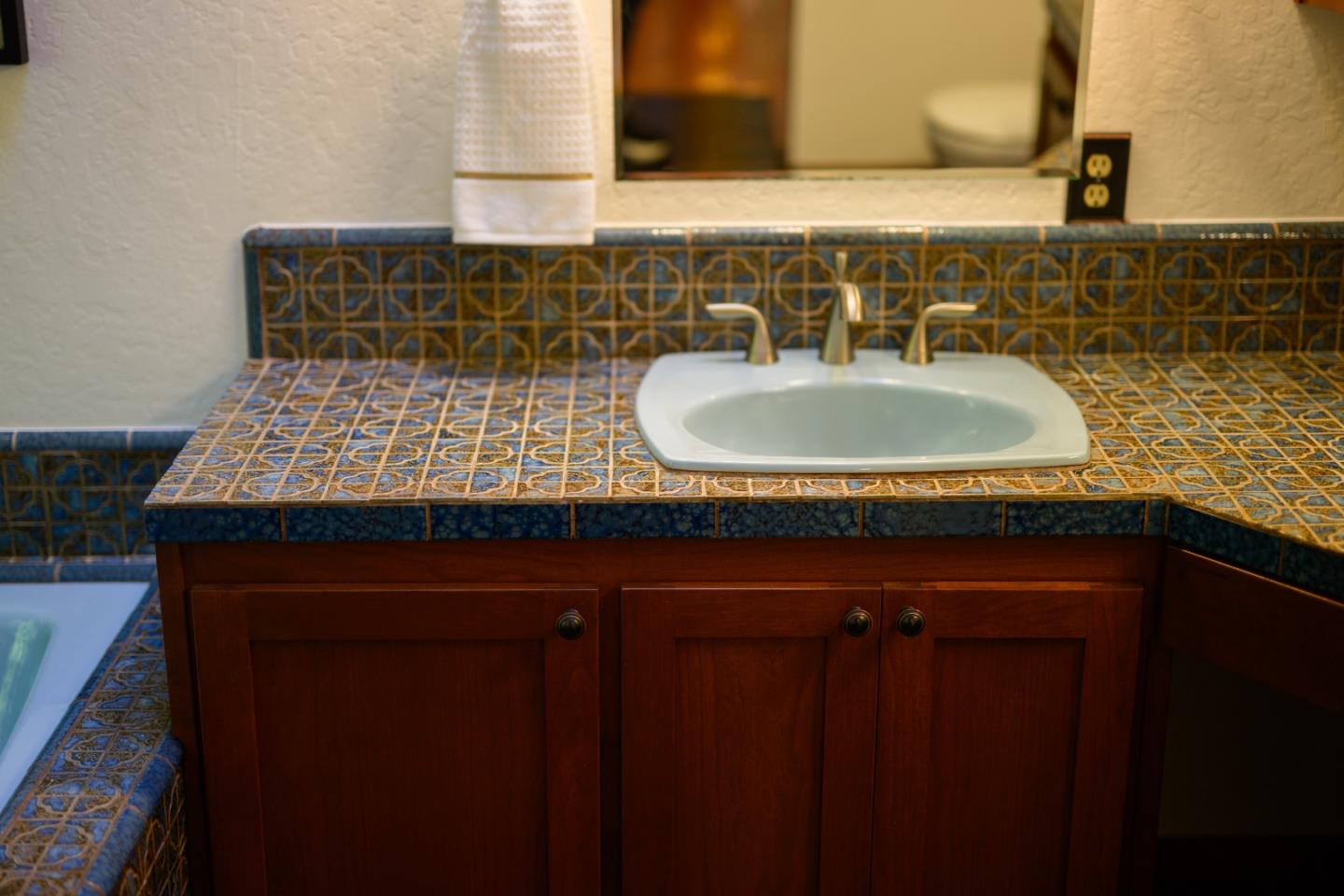 Detail Gallery Image 51 of 94 For 22090 Oak Flat Rd, Los Gatos,  CA 95033 - 3 Beds | 2/1 Baths