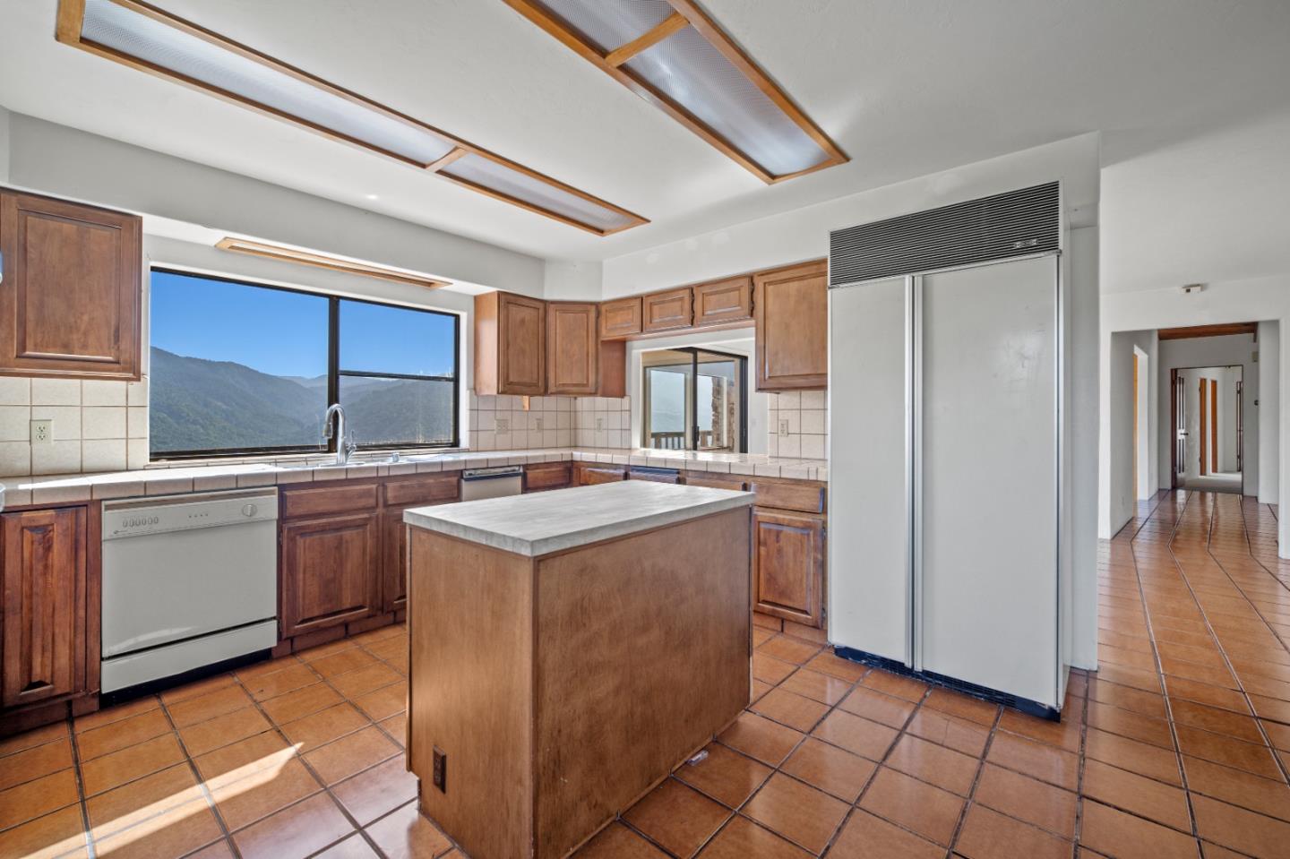 Detail Gallery Image 9 of 18 For 13249 Middle Canyon Rd, Carmel Valley,  CA 93924 - 3 Beds | 2/1 Baths