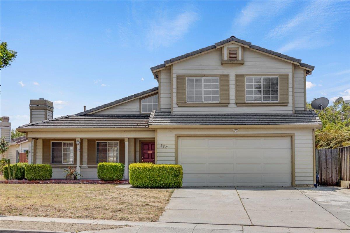 Detail Gallery Image 1 of 26 For 928 Sloat Dr, Salinas,  CA 93907 - 3 Beds | 2/1 Baths