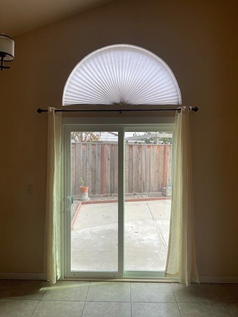 Detail Gallery Image 18 of 26 For 928 Sloat Dr, Salinas,  CA 93907 - 3 Beds | 2/1 Baths