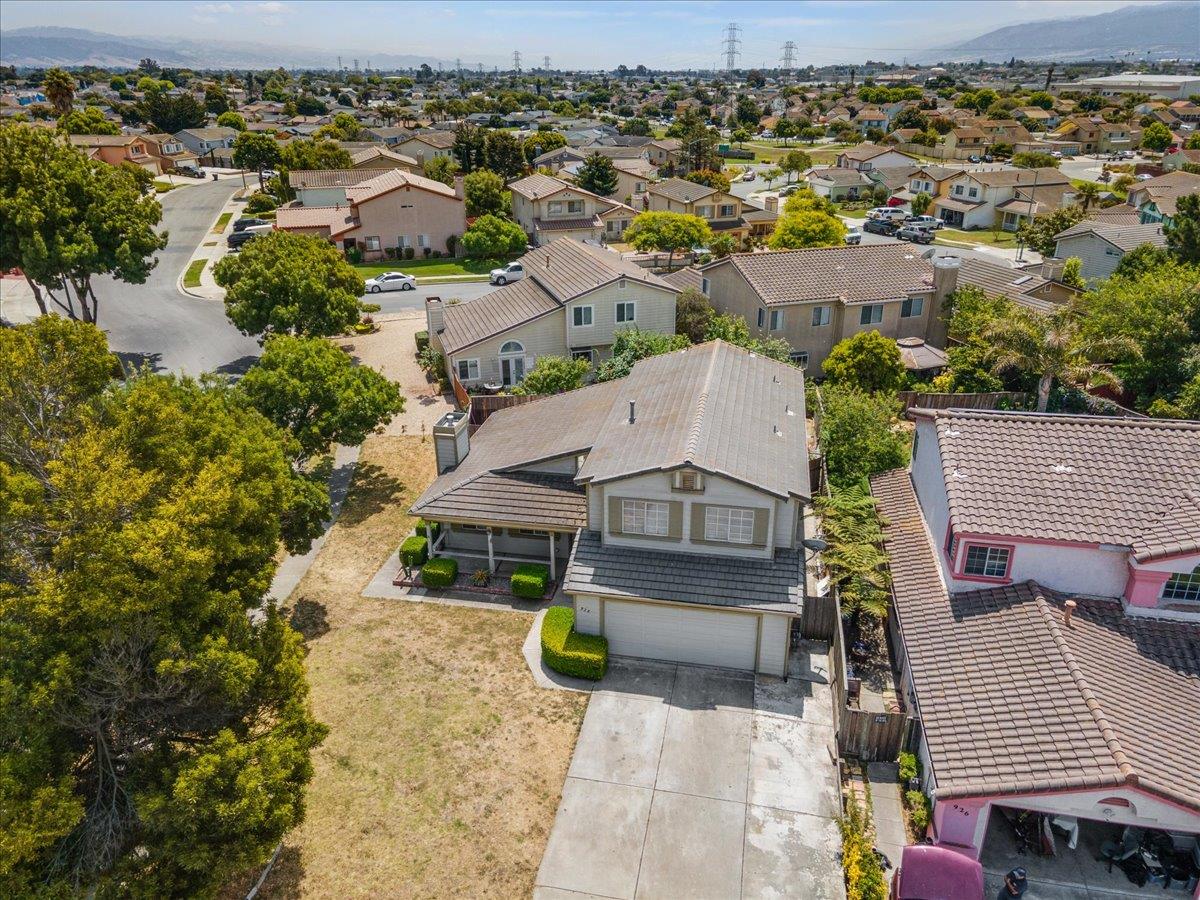 Detail Gallery Image 23 of 26 For 928 Sloat Dr, Salinas,  CA 93907 - 3 Beds | 2/1 Baths