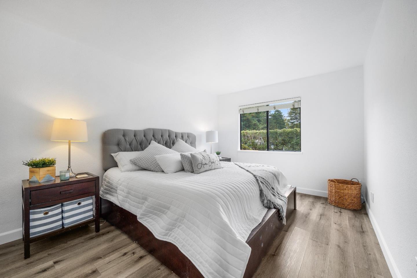 Detail Gallery Image 16 of 33 For 1784 Esperanza Ct, Santa Cruz,  CA 95062 - 2 Beds | 2/1 Baths