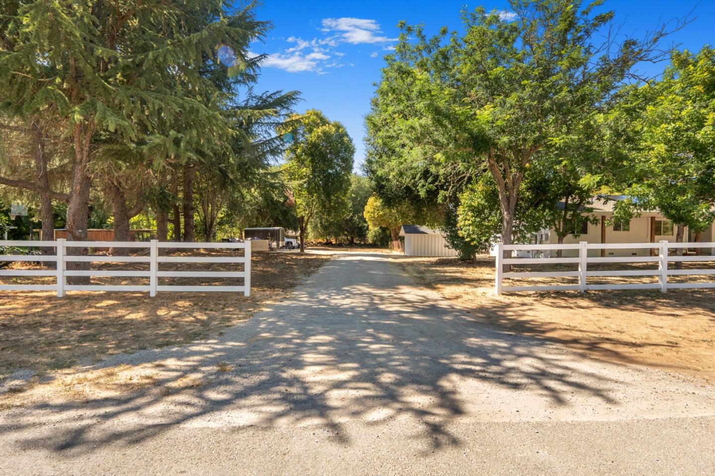 Detail Gallery Image 36 of 50 For 3315 Old Creek Rd, Gilroy,  CA 95020 - 4 Beds | 2/1 Baths