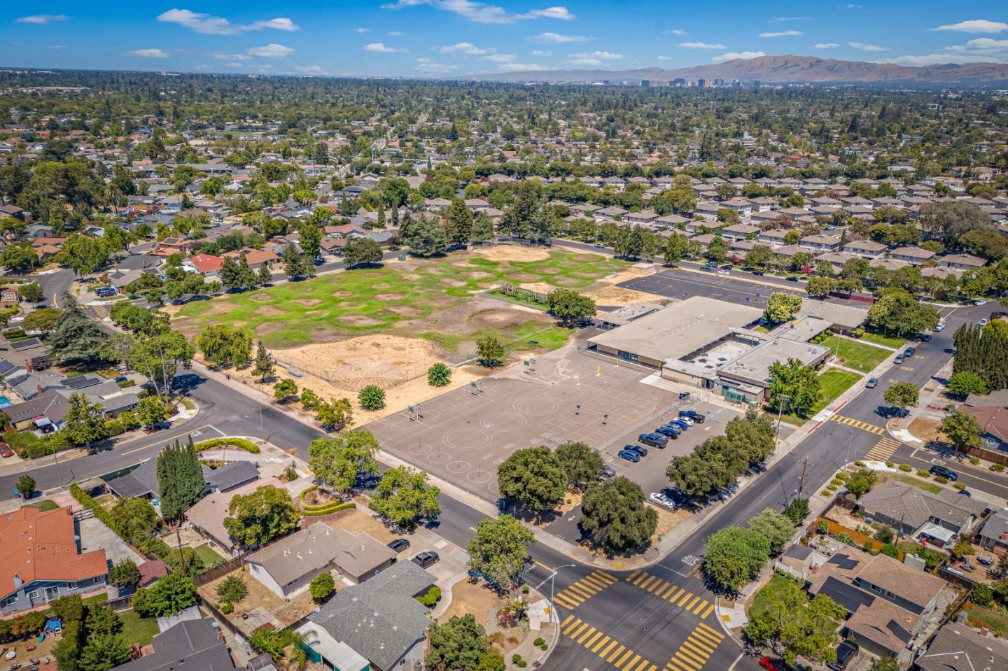 Detail Gallery Image 40 of 45 For 1448 Lansing Ave, San Jose,  CA 95118 - 3 Beds | 2 Baths