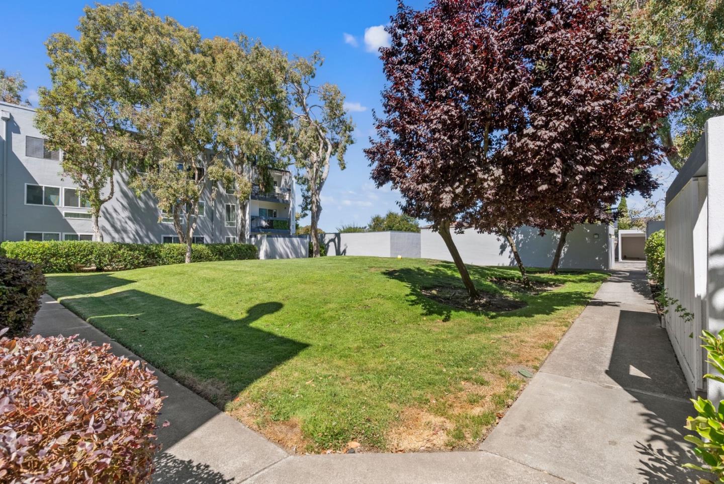 Detail Gallery Image 24 of 28 For 1057 Shell Blvd #1,  Foster City,  CA 94404 - 2 Beds | 2 Baths