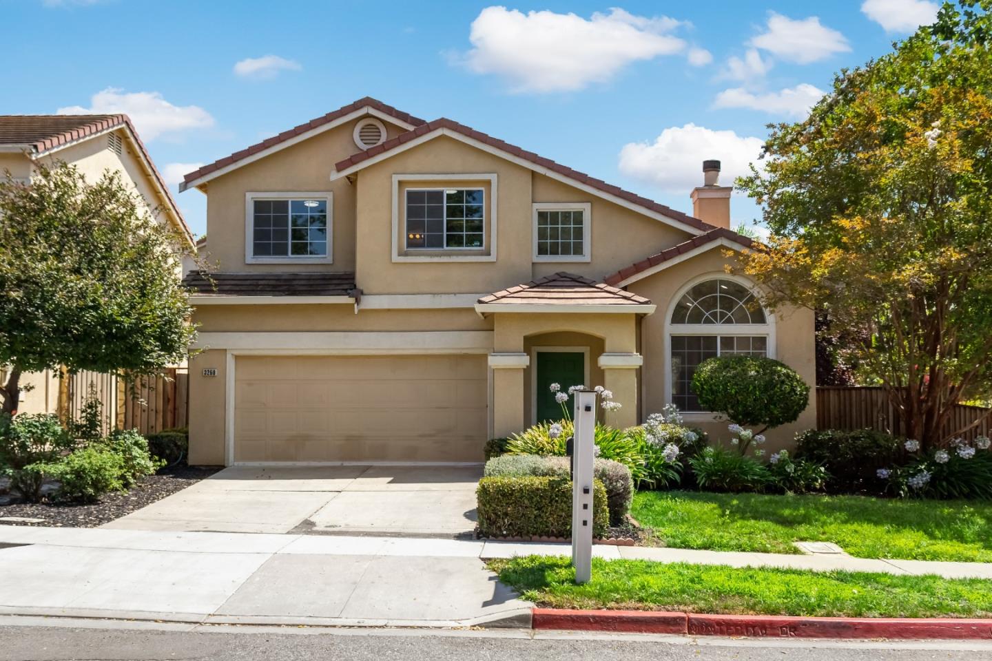 Detail Gallery Image 1 of 1 For 3260 Montecito Dr, San Jose,  CA 95135 - 3 Beds | 2/1 Baths