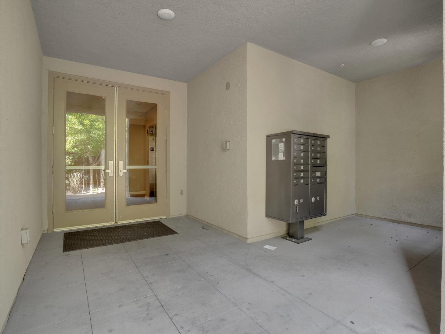 Detail Gallery Image 28 of 30 For 1110 Karby Terrace #202,  Sunnyvale,  CA 94089 - 2 Beds | 2 Baths