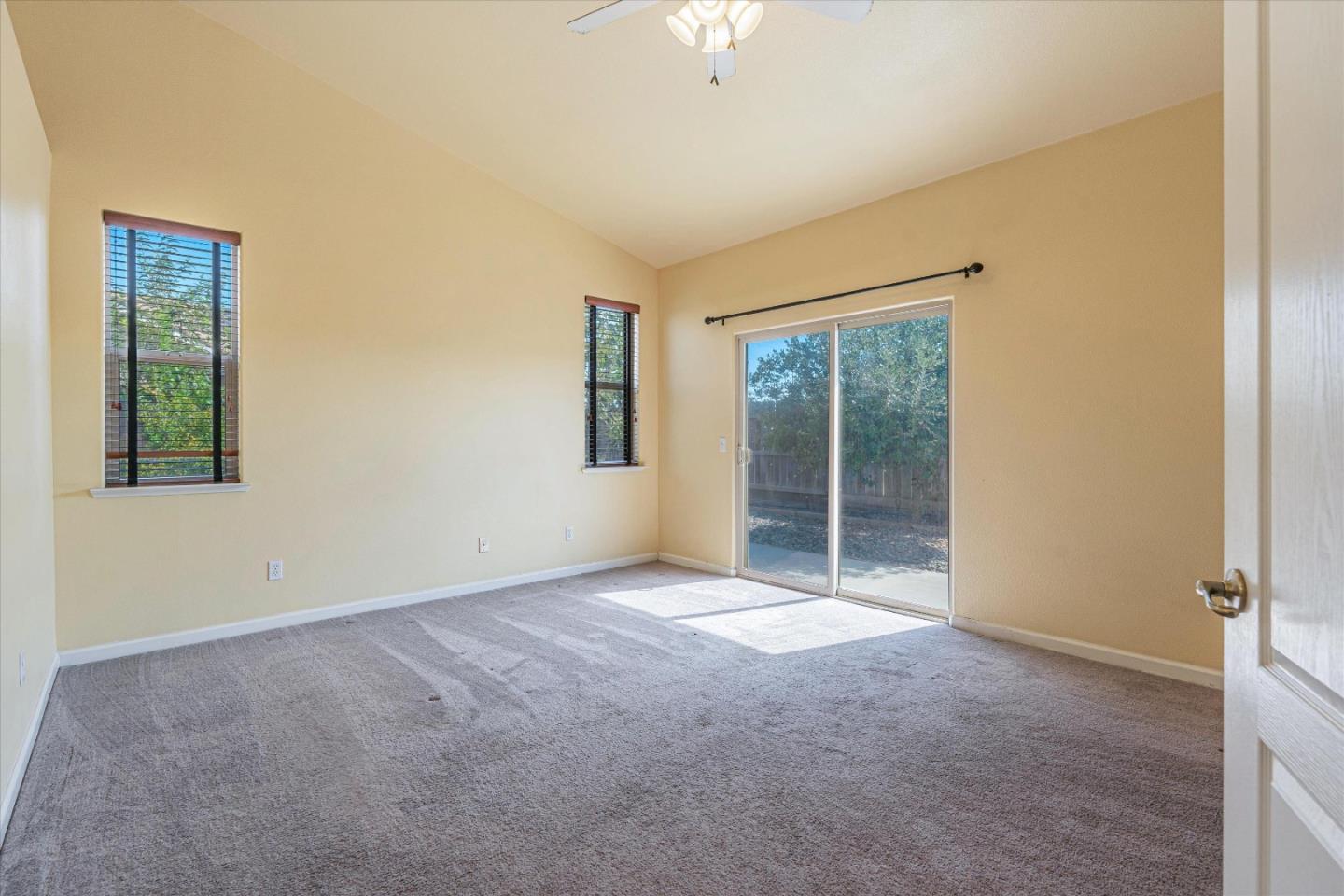 744 Elmwood Dr, Los Banos, CA 93635 photo 10