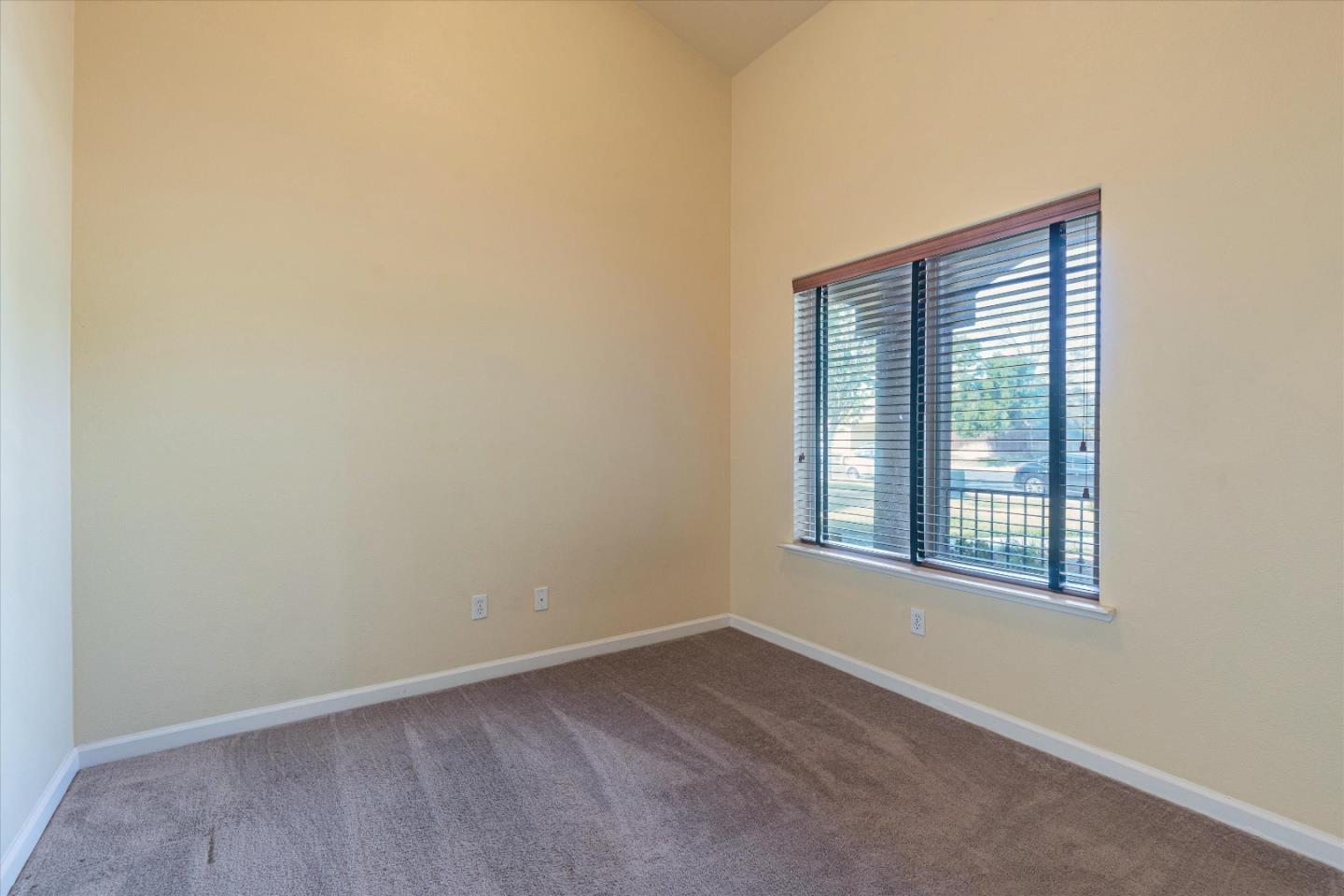 744 Elmwood Dr, Los Banos, CA 93635 photo 11