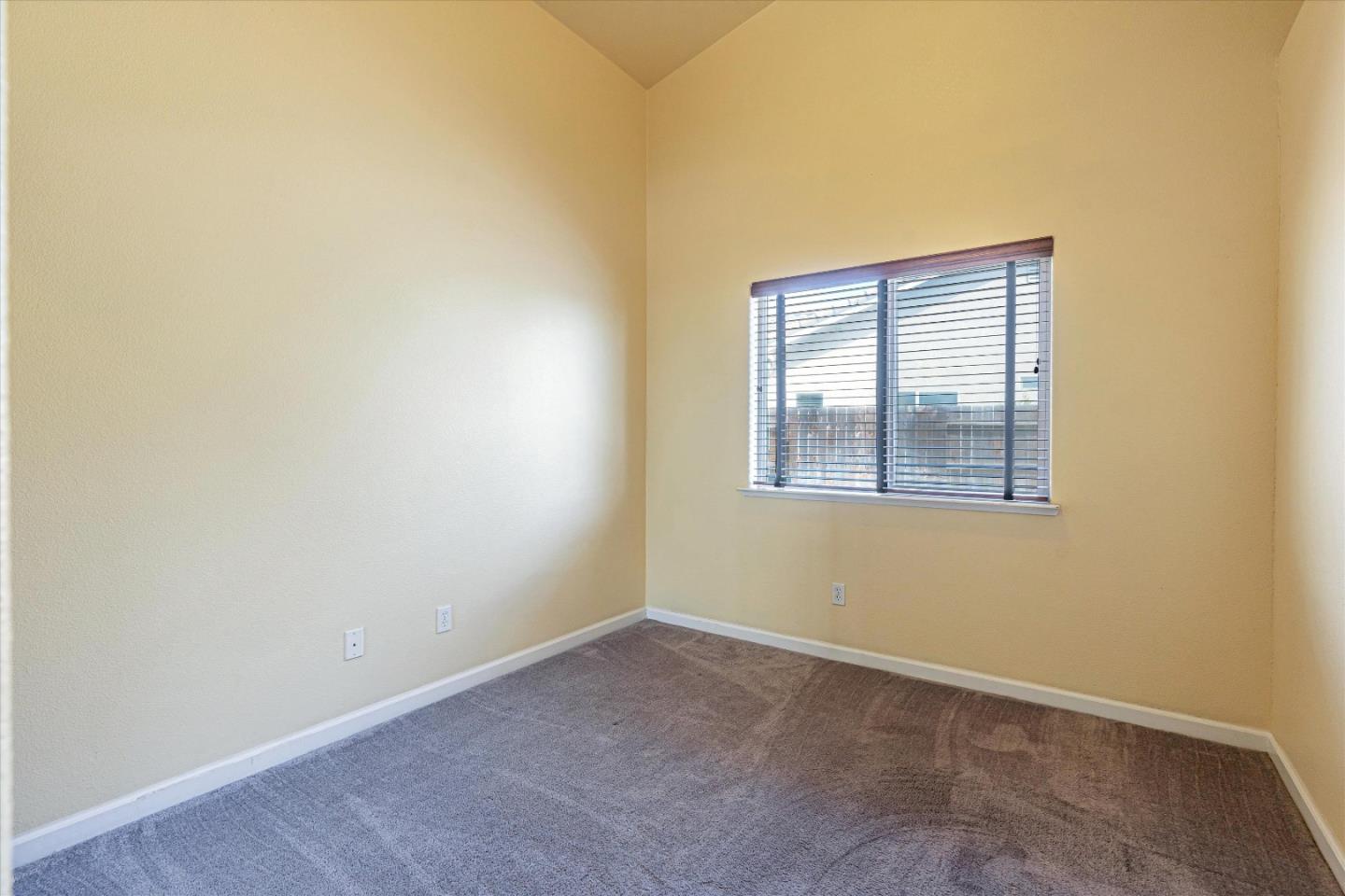 744 Elmwood Dr, Los Banos, CA 93635 photo 13