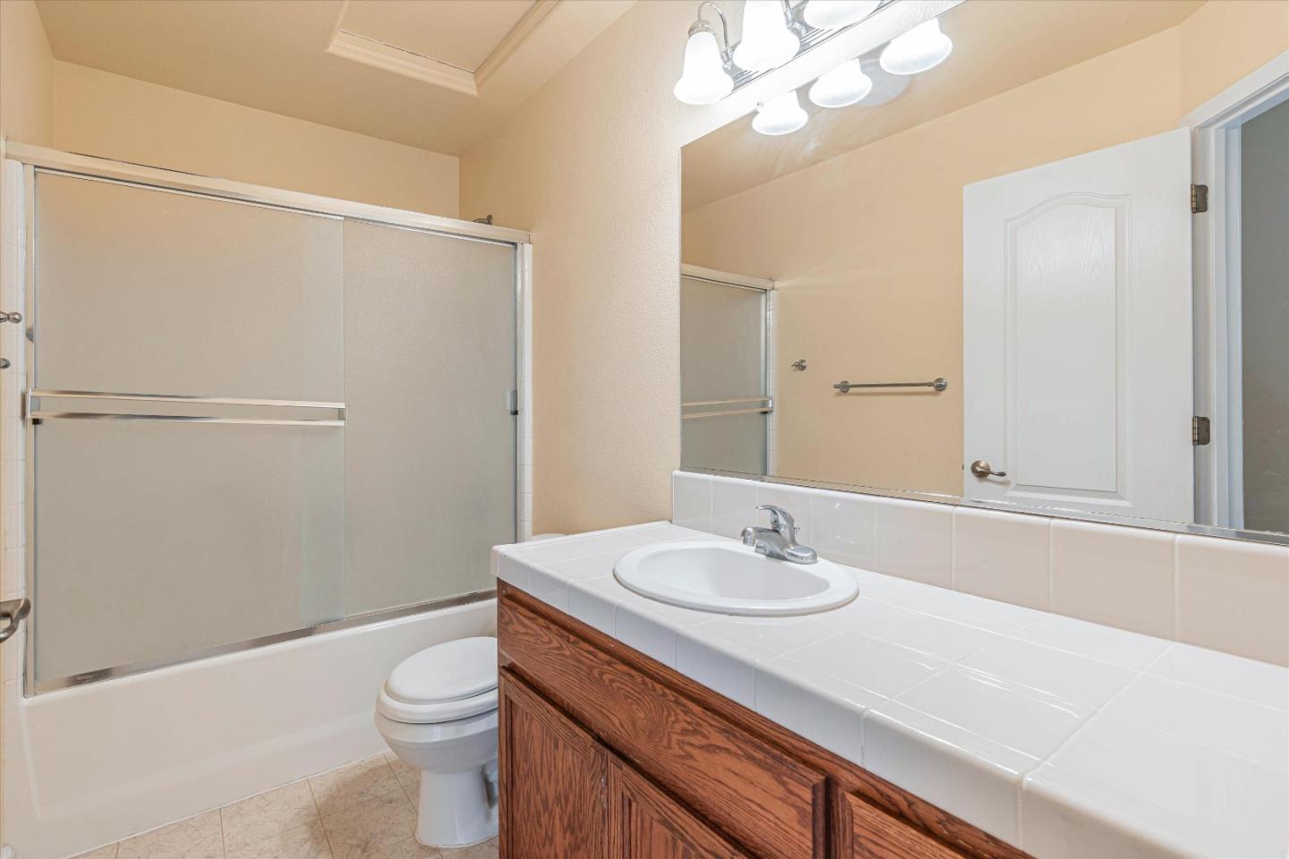 744 Elmwood Dr, Los Banos, CA 93635 photo 17