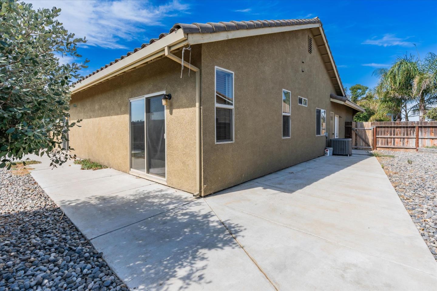744 Elmwood Dr, Los Banos, CA 93635 photo 20