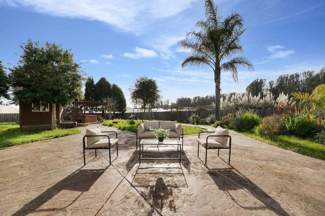 Detail Gallery Image 9 of 60 For 389 Corralitos Rd, Watsonville,  CA 95076 - 4 Beds | 3 Baths