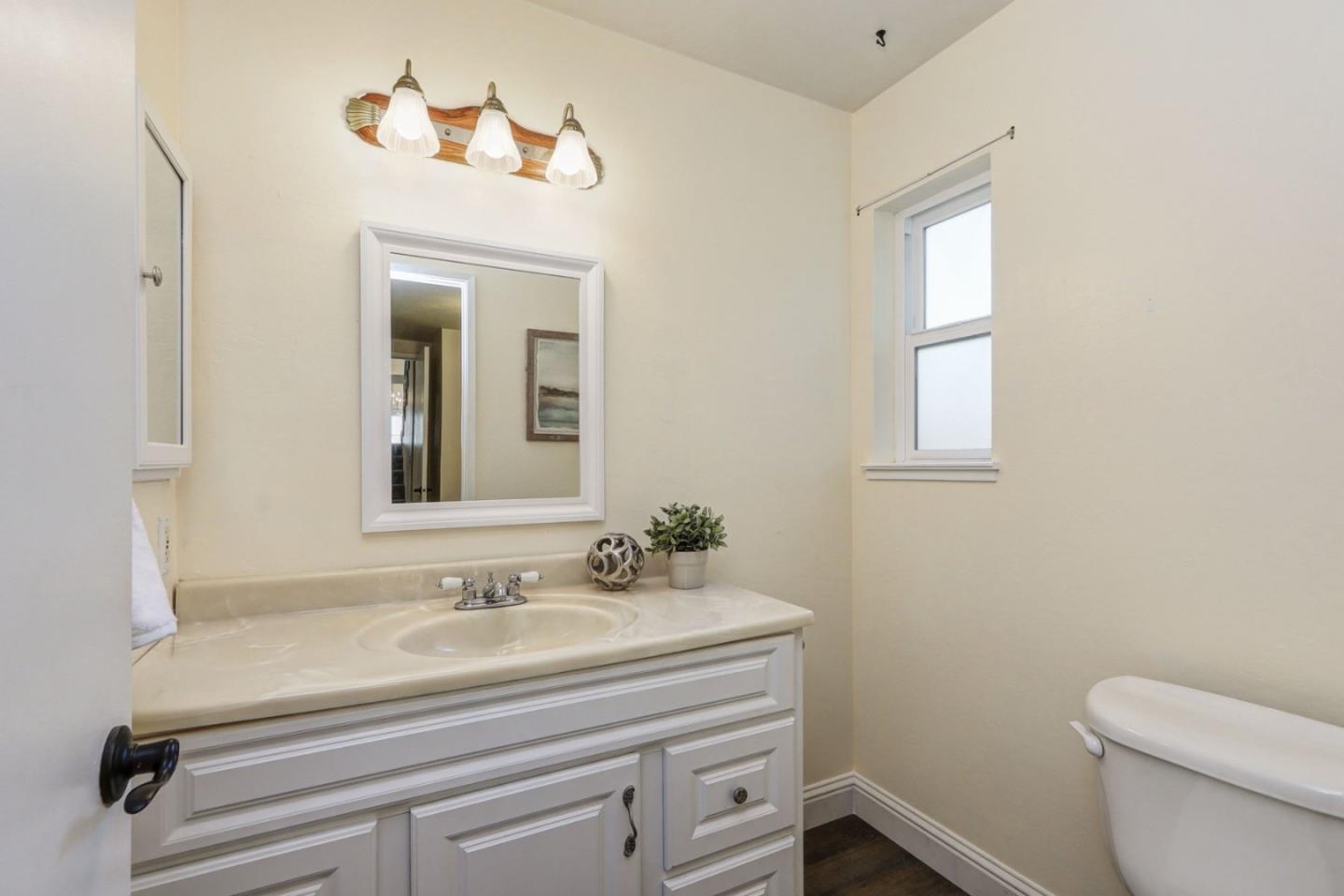 Detail Gallery Image 26 of 62 For 15040 Venetian Way, Morgan Hill,  CA 95037 - 3 Beds | 2/1 Baths