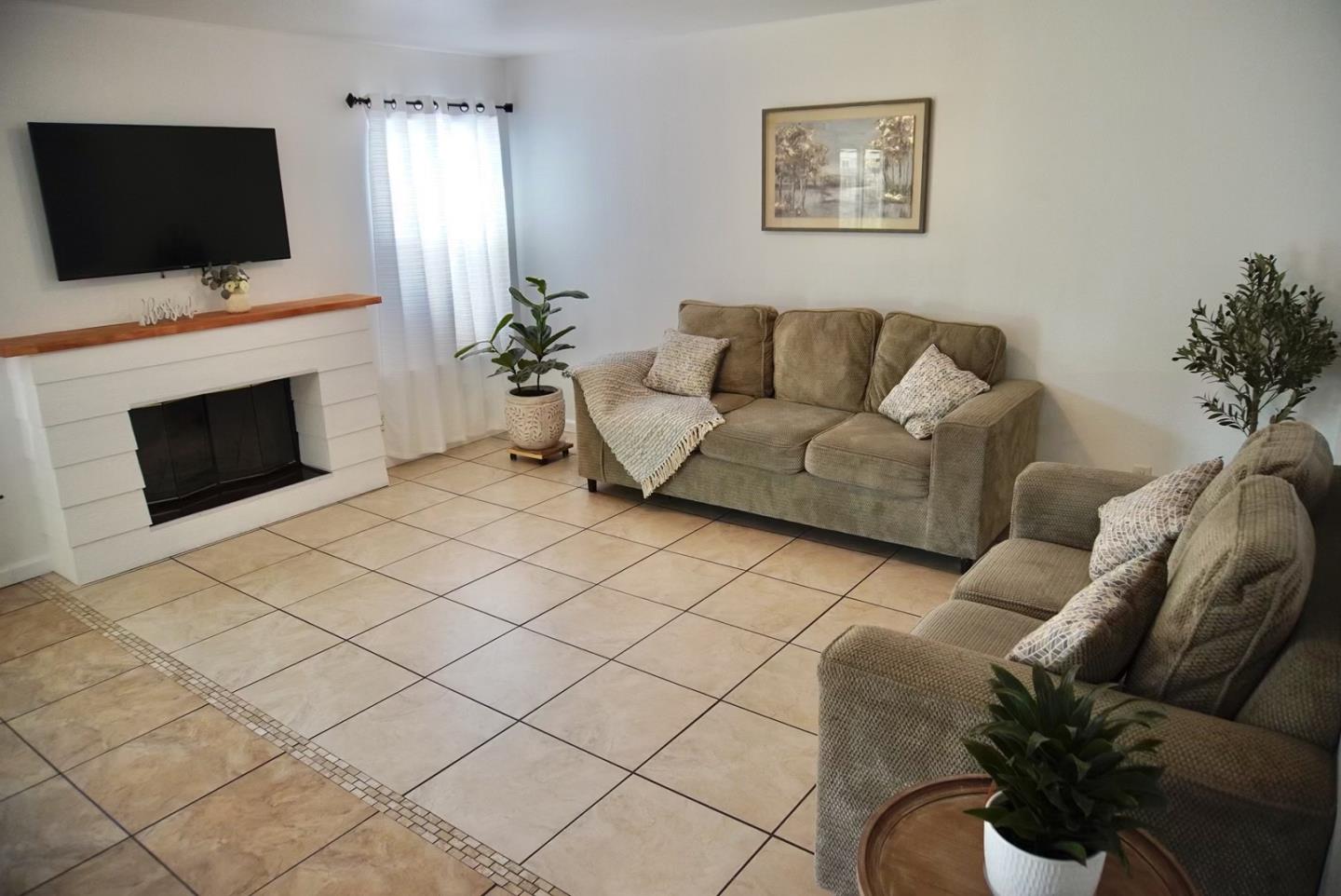 2561 Cinnamon Teal Dr, Los Banos, CA 93635 photo 10