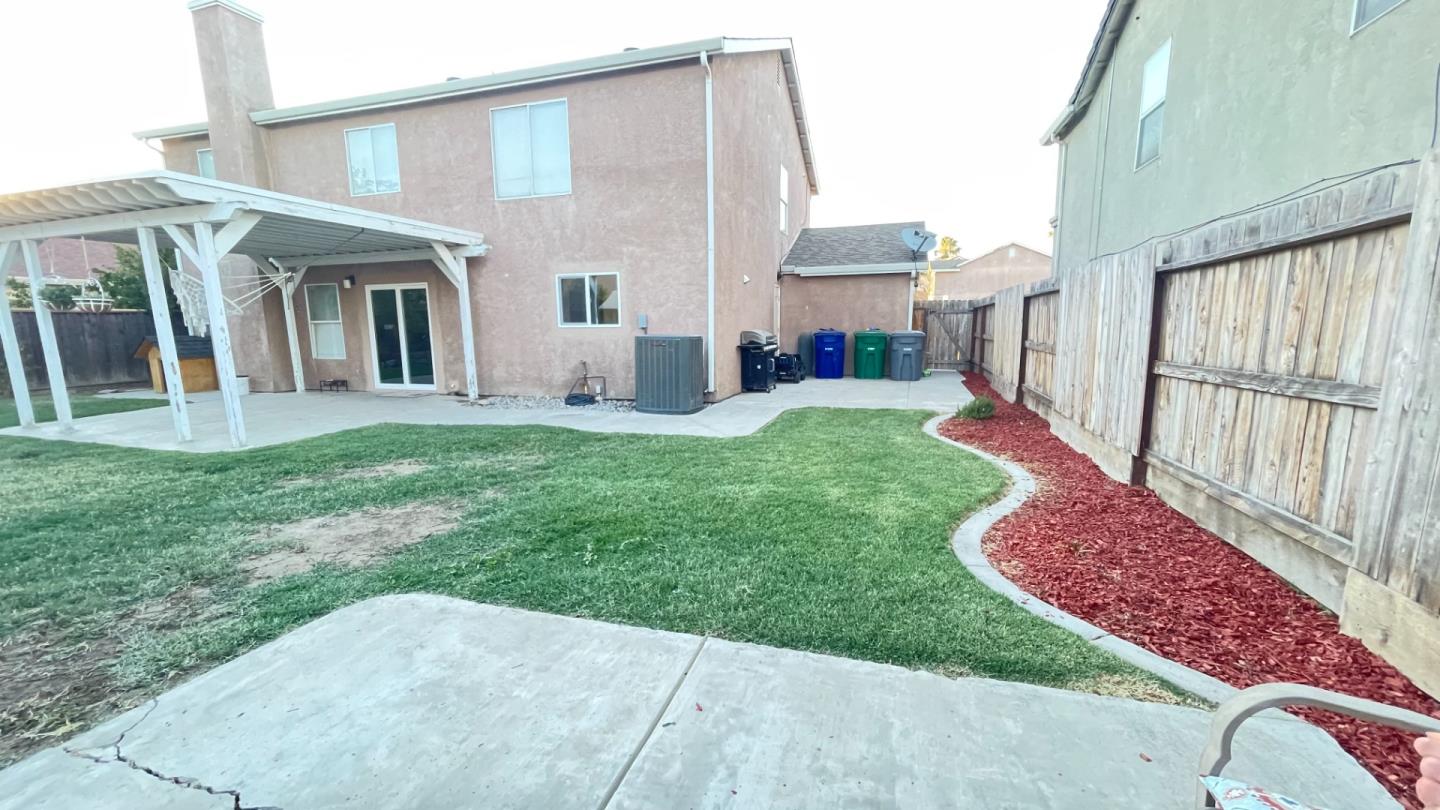 2561 Cinnamon Teal Dr, Los Banos, CA 93635 photo 5