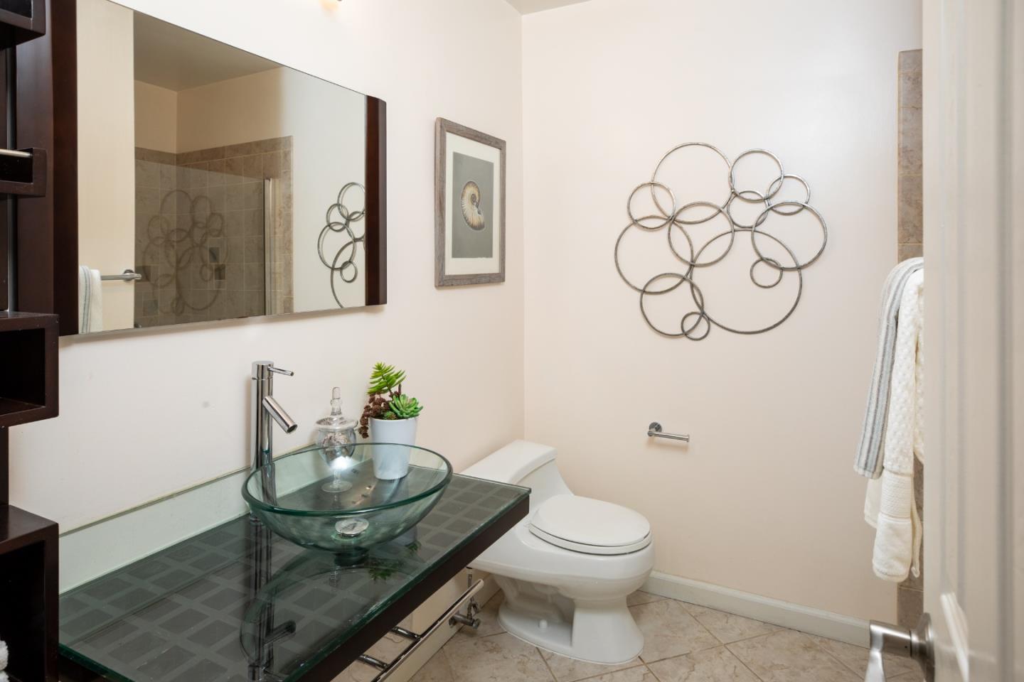 Detail Gallery Image 13 of 21 For 754 University Ave, Palo Alto,  CA 94301 - 2 Beds | 2 Baths