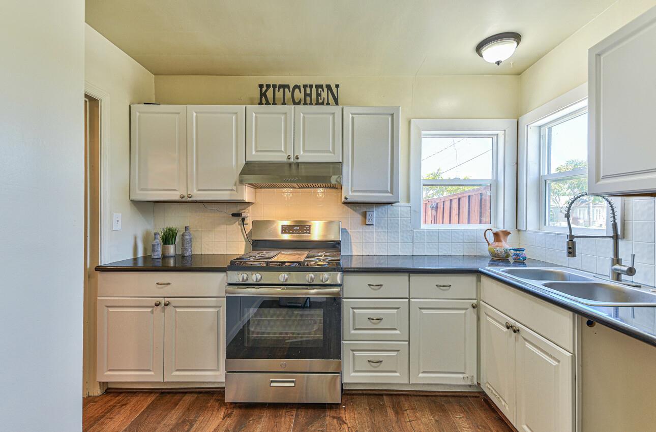 Detail Gallery Image 10 of 24 For 51 Myrtle Ct, Salinas,  CA 93905 - 2 Beds | 1 Baths