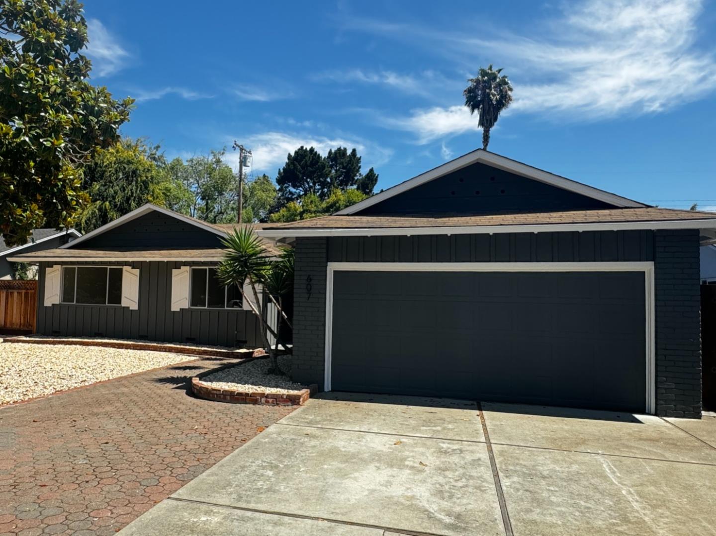 Detail Gallery Image 1 of 1 For 607 Wellsbury Way, Palo Alto,  CA 94306 - 4 Beds | 2 Baths